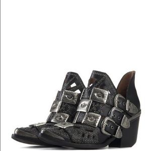 Jeffrey Campbell Black Wycliff bootie